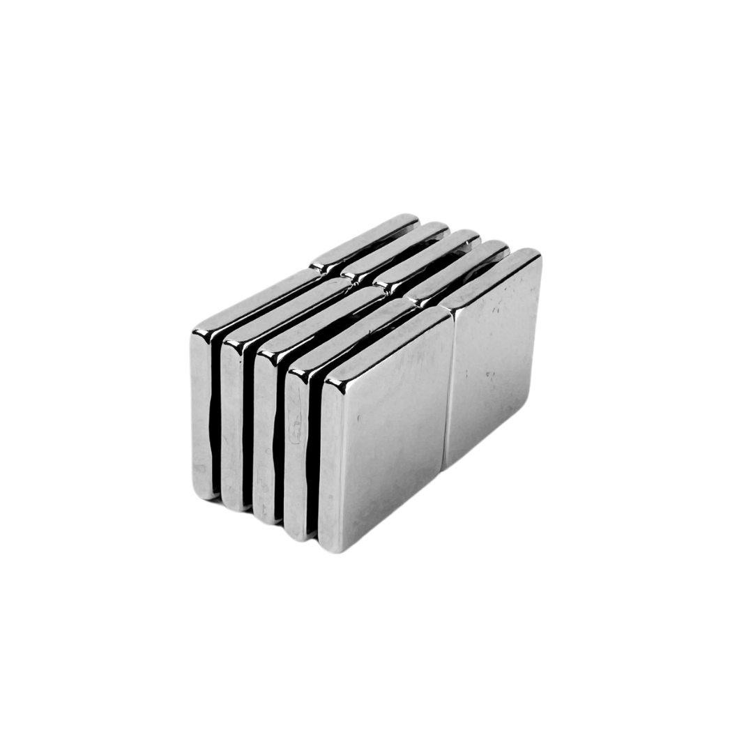 Kraftvoller Neodym-Quadermagnet 15x15x3 mm – 6,99 kg Haftkraft